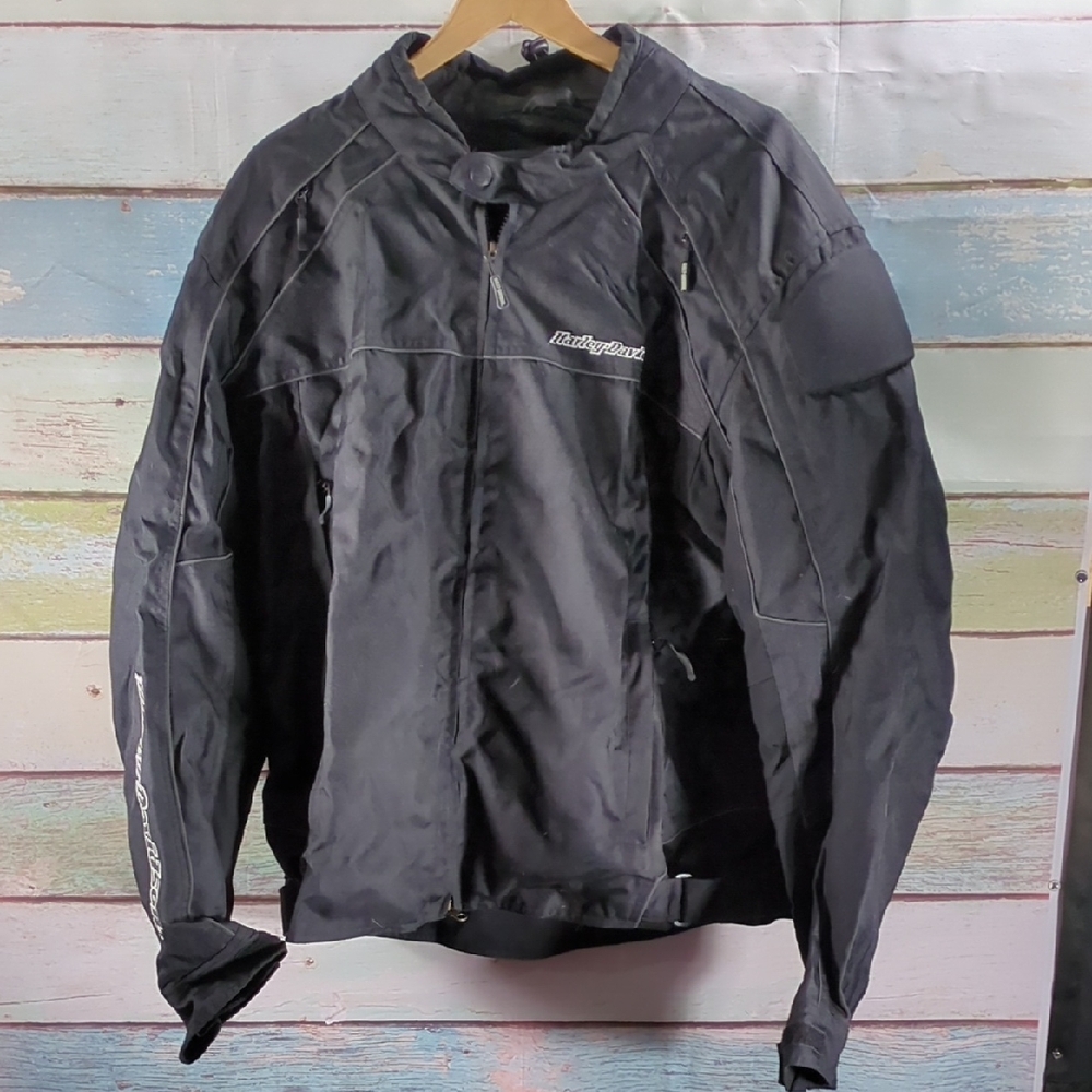 Harley-Davidson Black Performance Jacket with Reinforced Shoulders